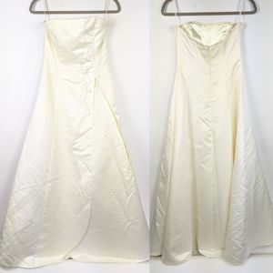 VTG Scott McClintock White Ivory Jewel Gown Satin